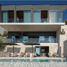 Luxury 5-Bedroom Sea-View Villa with Heated Infinity Pool in Orasac near Dubrovnik – Sleeps 10